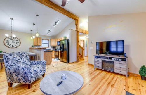 Waynesville Casa | Waynesville Cabin Rental with Mountain Views