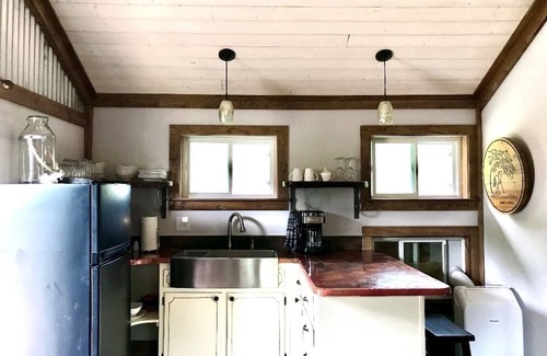 Waynesville Casa | Waynesville Horse Farm Converted Hay Loft - Horses Below!