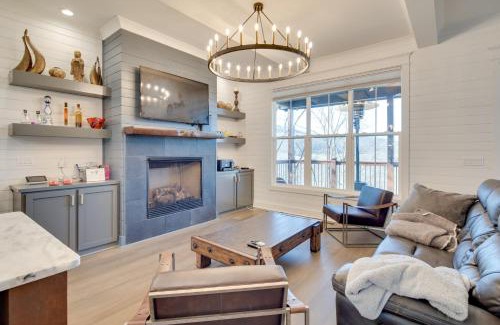 Clyde Casa | Waynesville House Fire Pit and Mountain Views!