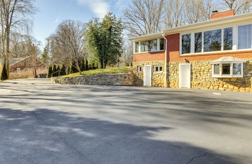 Waynesville Apartamento | Waynesville Studio Suite < 1 Mi to Downtown!