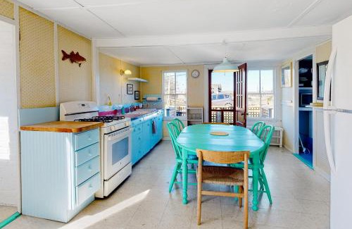 Chilmark Casa | Wayside Camp