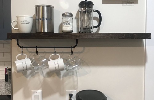 State College Apartamento | WE ARE! 2 miles to Beaver Stadium! Private Deck-Grill