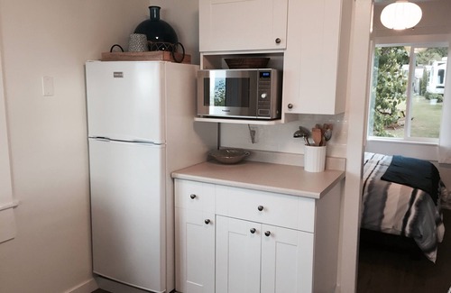 Regional District of Nanaimo Cabaña | Shoregrove Cottage en la playa!