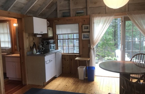 Seal Cove Cabaña | The Boat House (o "Honeymoon Suite") en el borde del agua de Blue Hill Bay, MDI