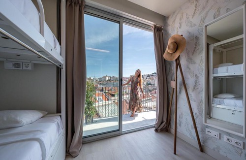Lisbon Old Town Hostal | We Hate F Tourists