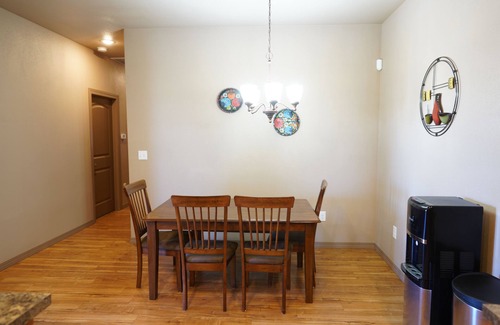 Alamogordo Casa | We offer discounted rates for Holloman AFB TDY/ other 6 month or more tenants.