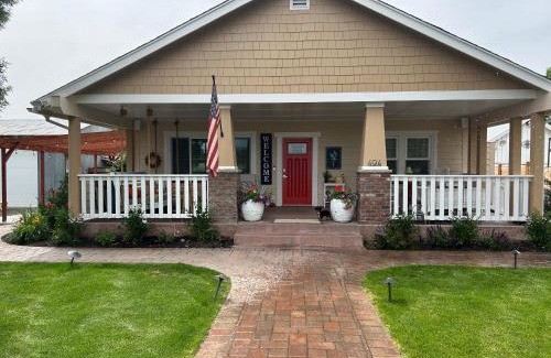 Garrett Casa | We put the ‘Fun’ in your stay!
