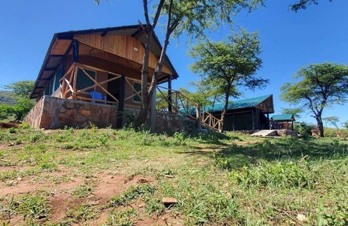 Ololaimutiek Cabaña | we we are located at maasaimara 1.5 km from the main entrance