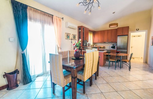 Kastania Apartamento | Le damos la bienvenida a nuestro cómodo y espacioso apartamento "ALKINOI".