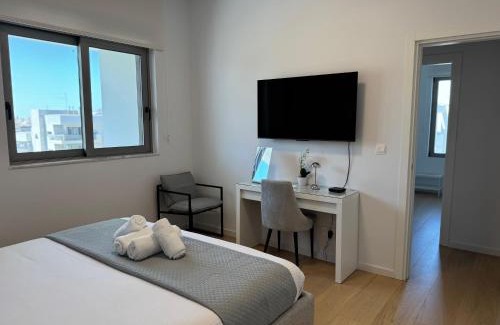 Acropolis Apartamento | WealthyStays Parkside Residence