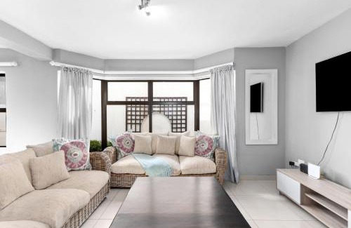 Calypso Beach Casa | Weaver Manor On Calypso by Host Agents