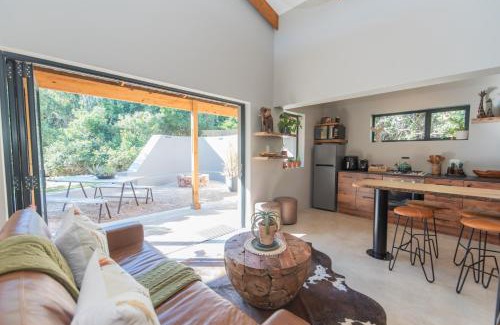 Port Elizabeth Casa | Weaver's Nest Cottage - Nature Escape