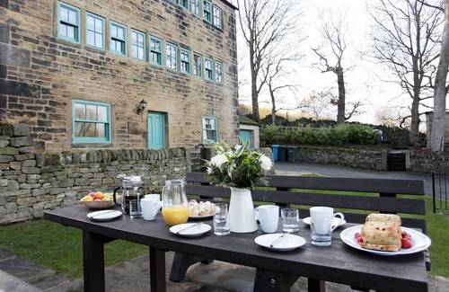 Millhouse Green Cabaña | Weavers Cottage - sleeps 8 guests in 4 bedrooms