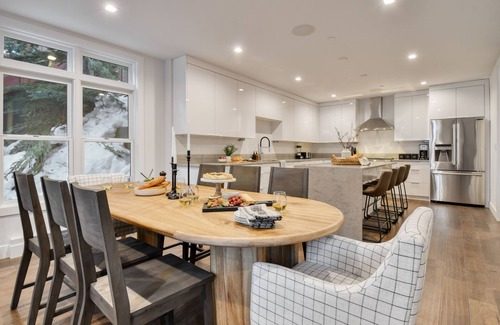Downtown Park City Cabina | Webster by AvantStay | ⛷️ Central Location w/ Hot Tub and Patio