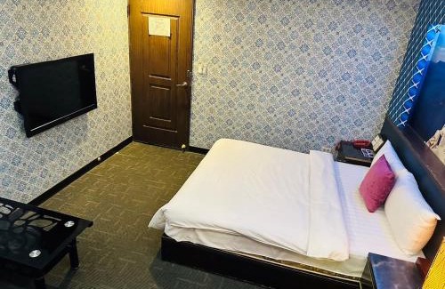 Sanchong Hotel | Wecity Hotel 薇城精緻旅店