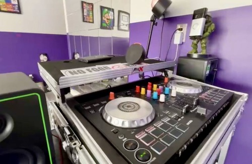Midway Casa | Weekend at Bernie's: Bernie's Vegas Pad