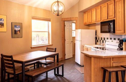 Salida Casa | Weekend Getaway for Outdoor Recreation near San Isabel Forest in Colorado