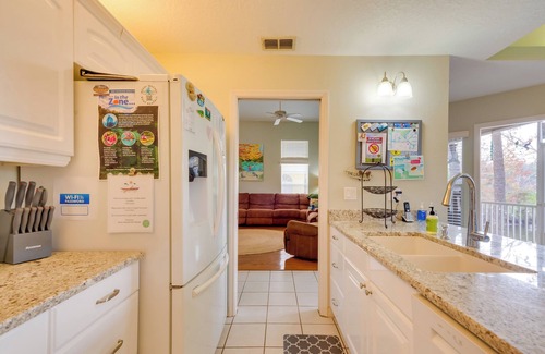 Weeki Wachee Gardens Casa | Weeki Wachee River Home on Main River by Park!