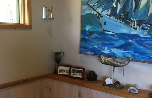 Lund Cabaña | Weekly Rentals Lund Cottage close to the Harbour/Powell River