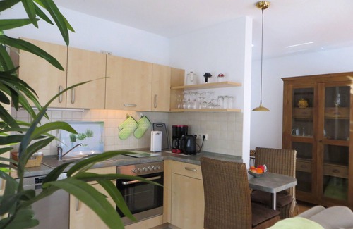 Bad Suderode Apartamento | Casa blanca en el Kurpark, Fewo Waldblick