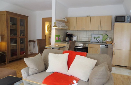 Bad Suderode Apartamento | Casa blanca en el parque del balneario, apartamento con vista a la montaña