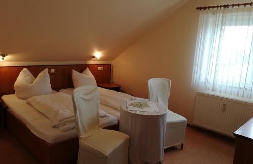 Diera-Zehren Casa | Weinbau & Pension "8Zeilen"