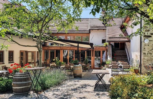 Priel Cama Y Desayuno | Weinhaus Nigl - Hotel, Restaurant und Spa
