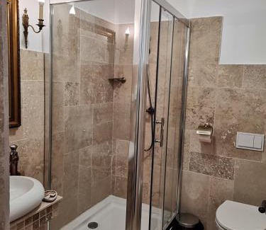 Brasov City Centre Apartamento | Weiss Little Palace