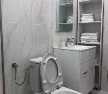 Historic Center Apartamento | Weiss Old Town Ground Floor Apartment