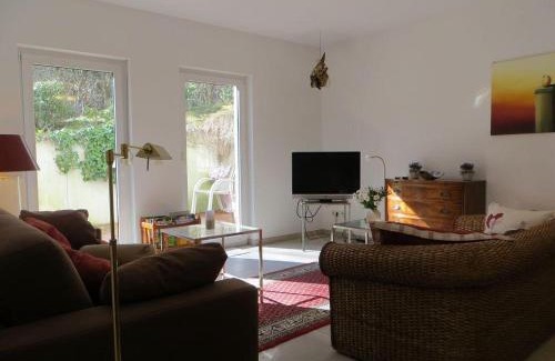 Bad Suderode Apartamento | Weisses-Haus-am-Kurpark-Fewo-Gartenblick