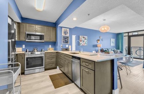 Myrtle Beach Apartamento | Welcome Fall and Winter! Indoor Hot Tub - Heated Pool - Lazy Rivers - King Bed
