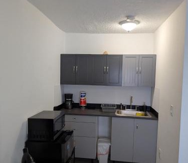 West Little Havana Casa | Welcome Heart and Reliable Heart Vacation Houses