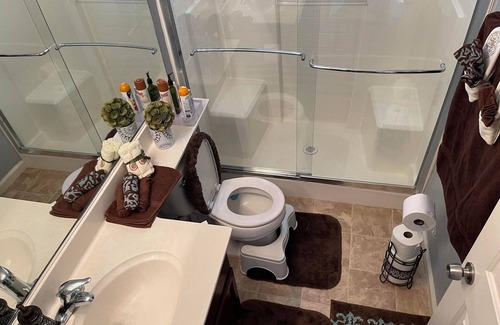 Valley Oak Casa | WELCOME HOME- A quiet, peaceful, and cozy place to relax