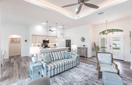 White Marsh Casa | Welcome Home to Your Sunset Retreat in Beautiful Rotonda West!