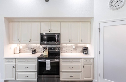 White Marsh Casa | Welcome Home to Your Sunset Retreat in Beautiful Rotonda West!