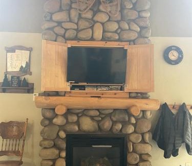 Island Park Apartamento | Welcome INN - Cozy family cabin in Island Park ID