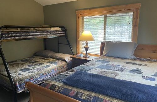 Island Park Apartamento | Welcome INN - Cozy family cabin in Island Park ID