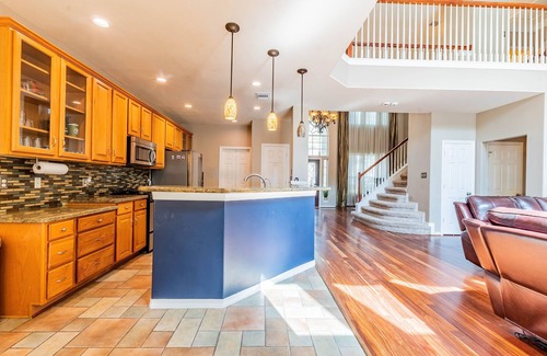 Atascocita Casa | Welcome Insurance Stays! Charming 4-bedroom house with Heated Pool.
