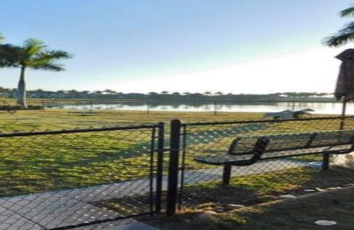 Naples Casa | WELCOME! Luxury House w/Pickleball, Beaches, Marco Island, and Golf, & 5th Ave