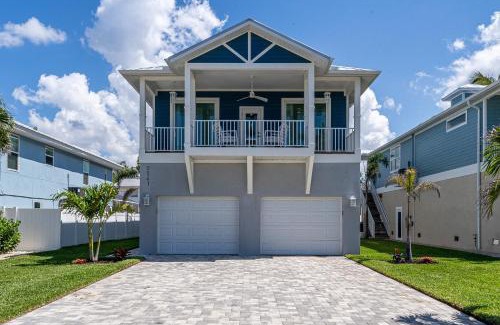 Mid Island Casa | Welcome to 5541 Palmetto Street - New Build! Grab it NOW! home