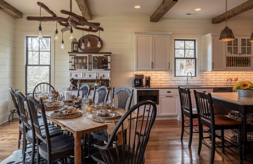 Lake Toxaway Casa | Welcome to A Little Bit O' Heaven!