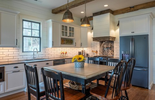 Lake Toxaway Casa | Welcome to A Little Bit O' Heaven!