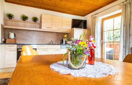 Krispl Apartamento | Granja orgánica de montaña para familias, entusiastas de los deportes de invierno, amantes de la naturaleza, cerca de la ciudad de Salzburgo.