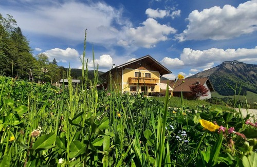 Krispl Apartamento | Granja orgánica de montaña para familias, entusiastas de los deportes de invierno, amantes de la naturaleza, cerca de la ciudad de Salzburgo.