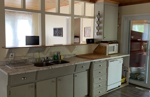 Highlands East Cabaña | WELCOME to beautiful Sunset Point waterfront cottage!