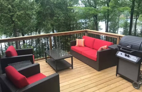 Highlands East Cabaña | WELCOME to beautiful Sunset Point waterfront cottage!
