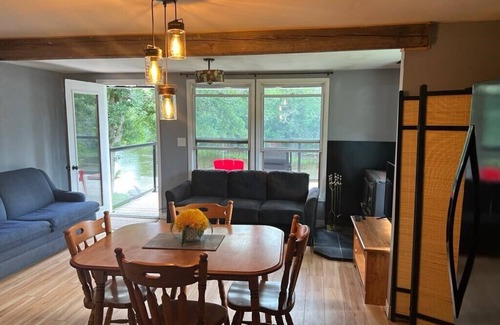 Mississippi Mills Cabaña | Welcome to Blueberry Cottage, a peaceful Oasis