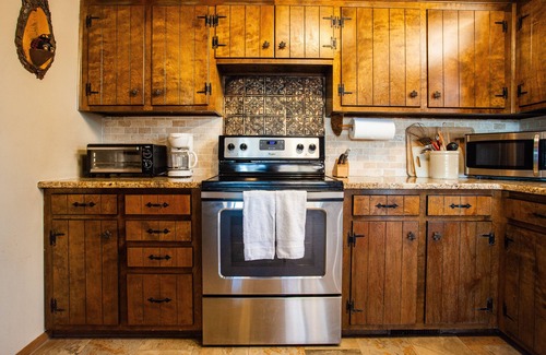 Salem Casa | Welcome to Black Bear Lodge at beautiful Lake Jocassee!