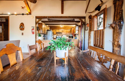 Salem Casa | Welcome to Black Bear Lodge at beautiful Lake Jocassee!