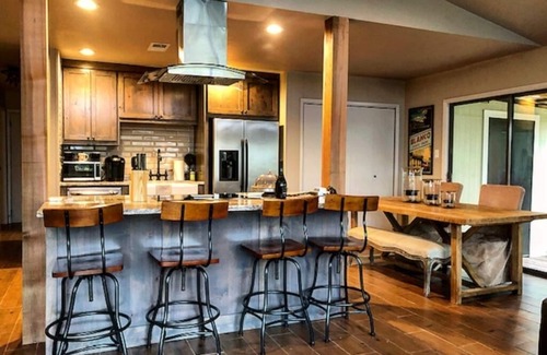 Blanco Casa | Welcome to Blanco Bungalow